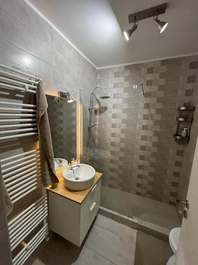 Pearl Luxury Apartment Near Presidential Palace Bucureşti Ngoại thất bức ảnh