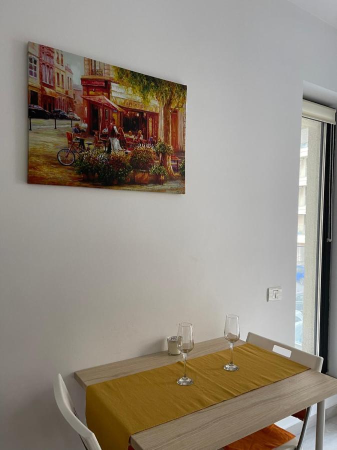 Pearl Luxury Apartment Near Presidential Palace Bucureşti Ngoại thất bức ảnh
